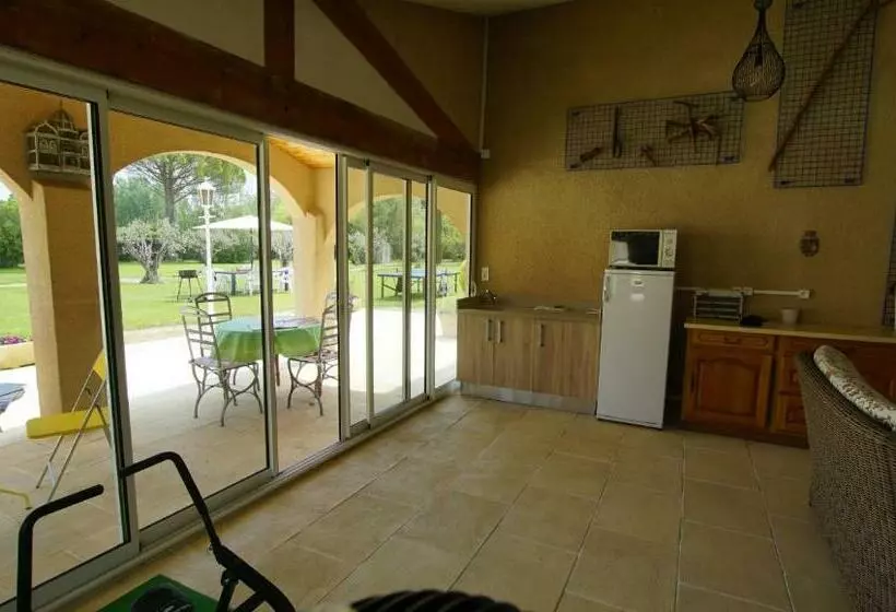 Bed and Breakfast Leflory Sun