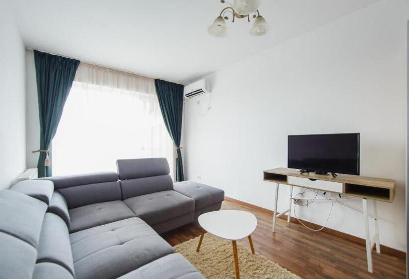 Central City Views Apartment