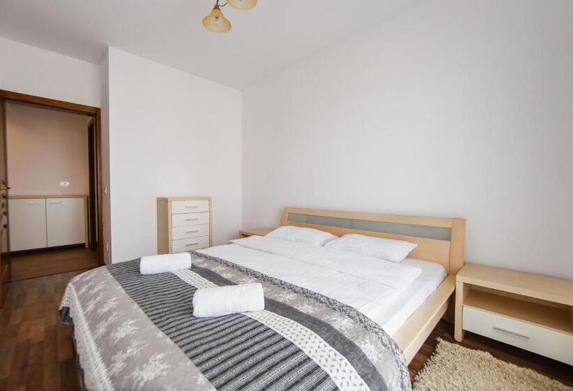 Central City Views Apartment