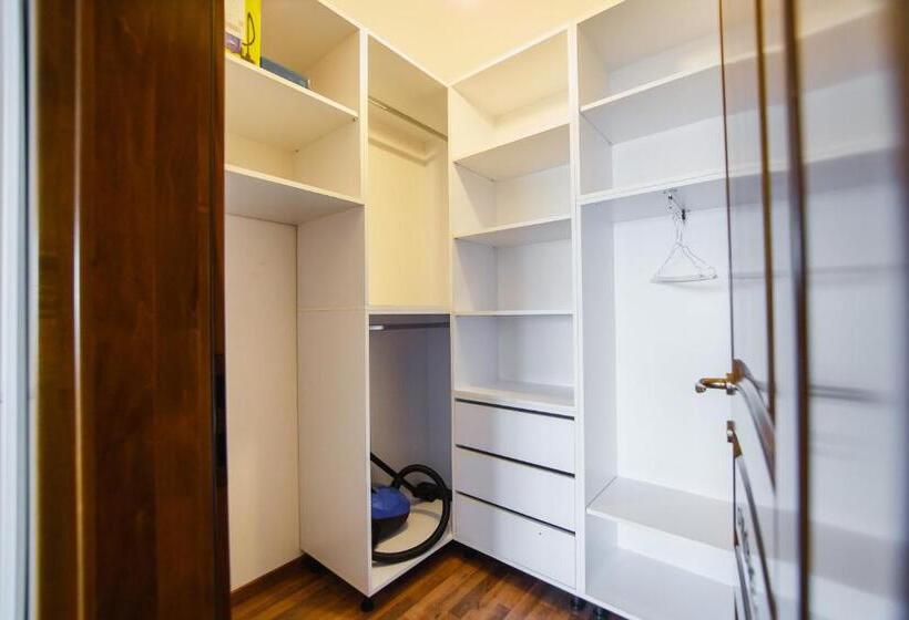 Central City Views Apartment