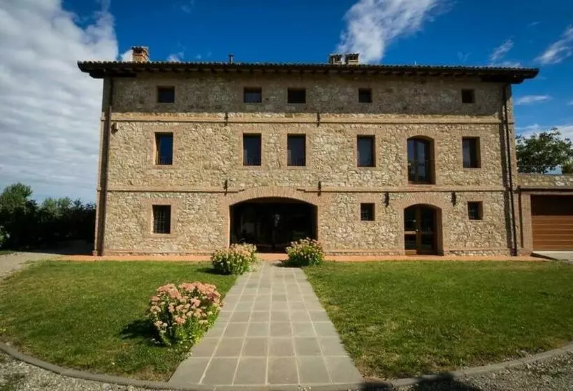 ホテル Agriturismo Podere Prasiano