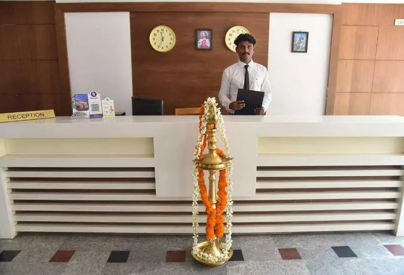 Hotelli Vyshak International