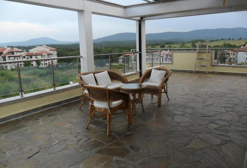 פנסיון Altay Guest House