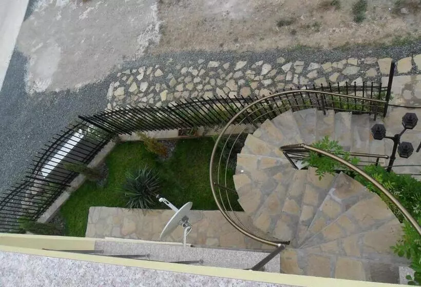 پانسیون Altay Guest House