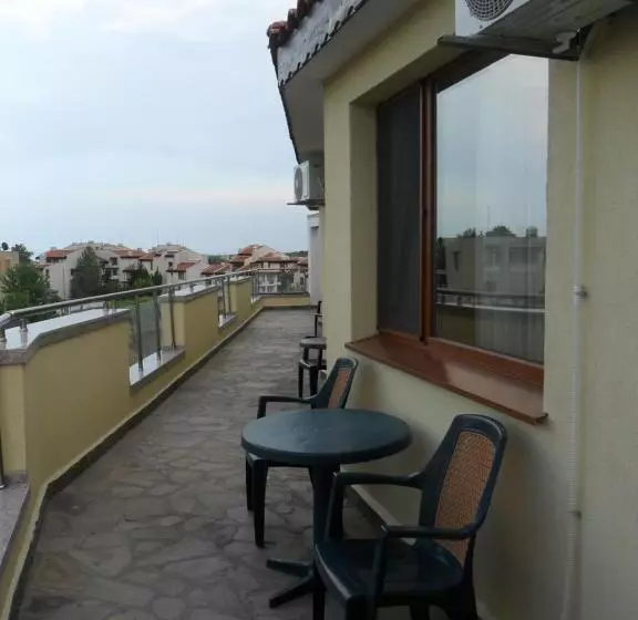 پانسیون Altay Guest House