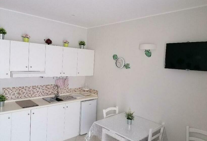 بنسيون La Casetta Di Tiziana