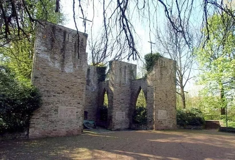 Отель Am Rathaus