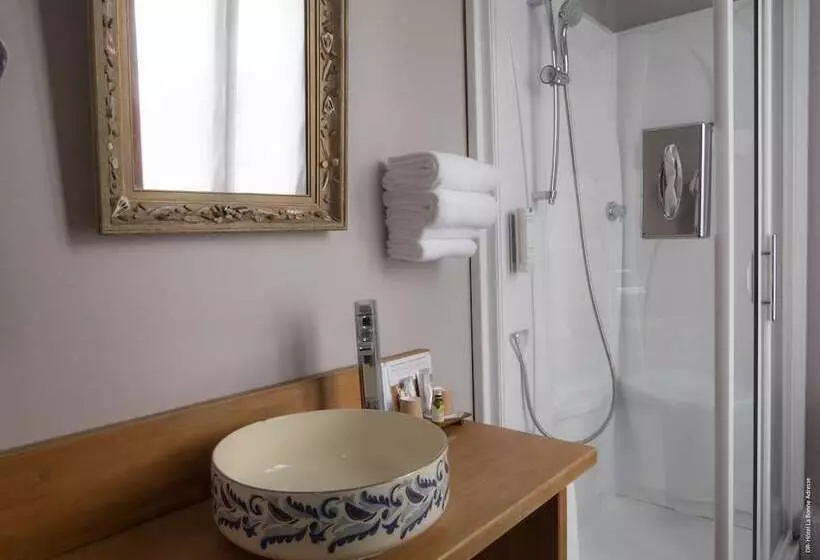 Отель De Charme La Bonne Adresse   Logis De France