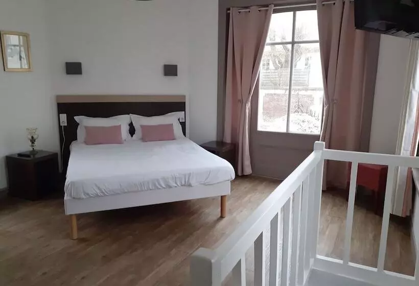 Отель De Charme La Bonne Adresse   Logis De France