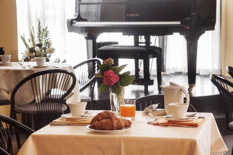 Отель Del Riale