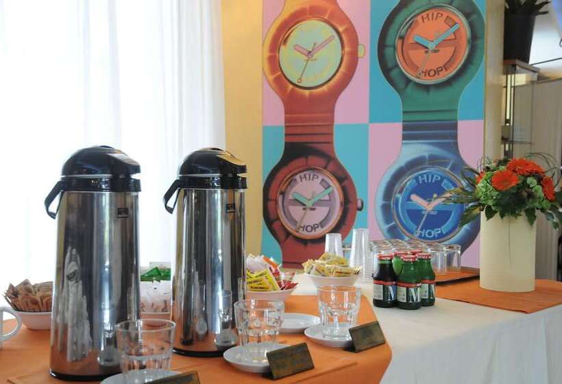 Отель Del Riale