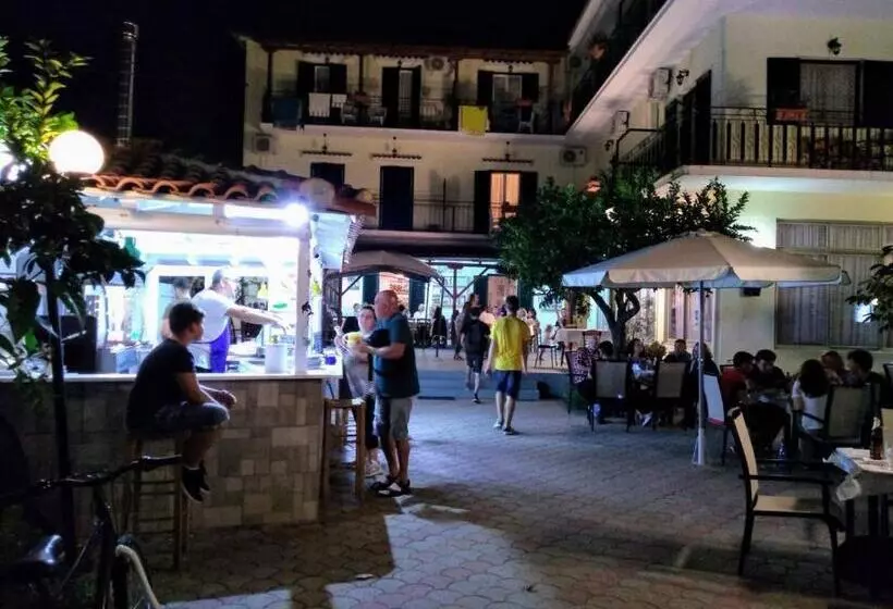 Отель Des Roses