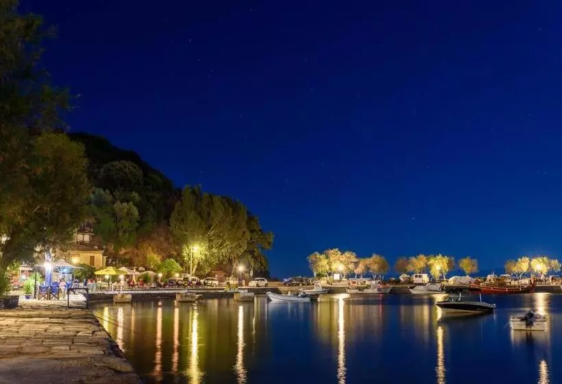 Отель Des Roses