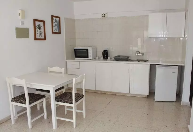 Florea Hotel Apartments