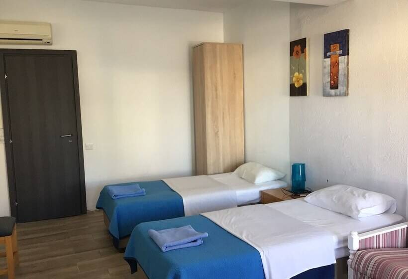 Florea Hotel Apartments