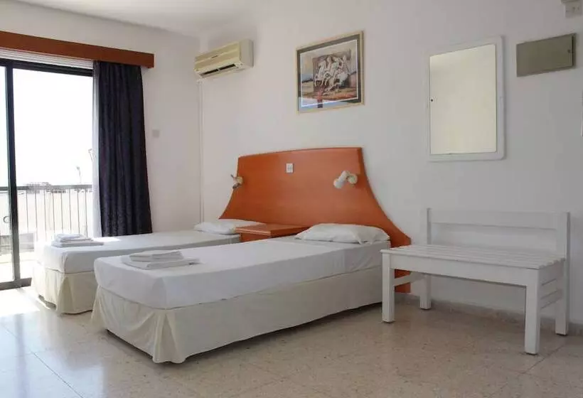 Florea Hotel Apartments