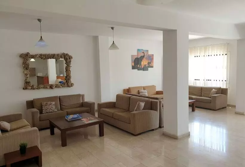 Florea Hotel Apartments