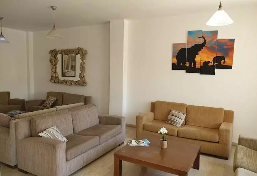 Florea Hotel Apartments