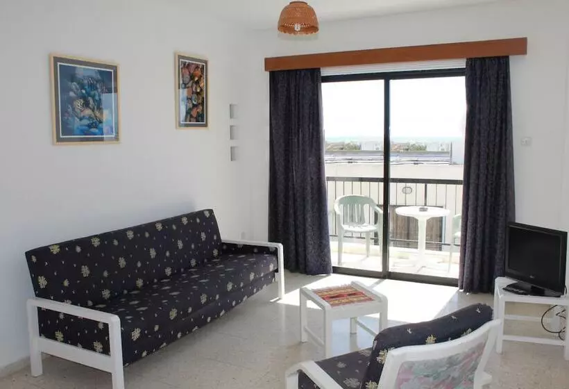 Florea Hotel Apartments