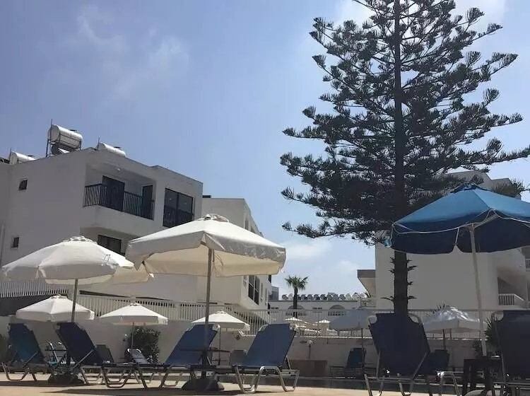 Florea Hotel Apartments