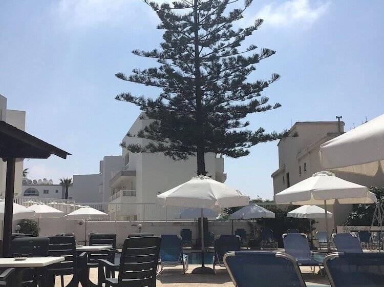 Florea Hotel Apartments