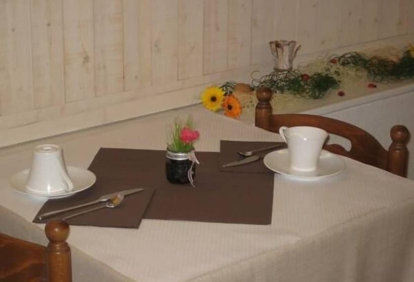 בית מלון כפרי Hôtel Le Domino