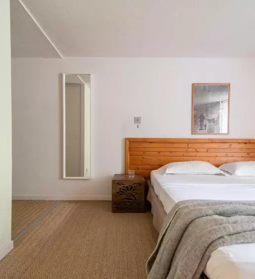 Hotel Domaine De Ramonjuan