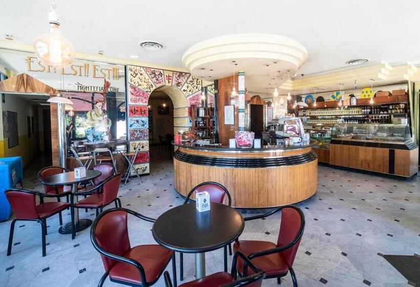 Отель Italia & Lombardi