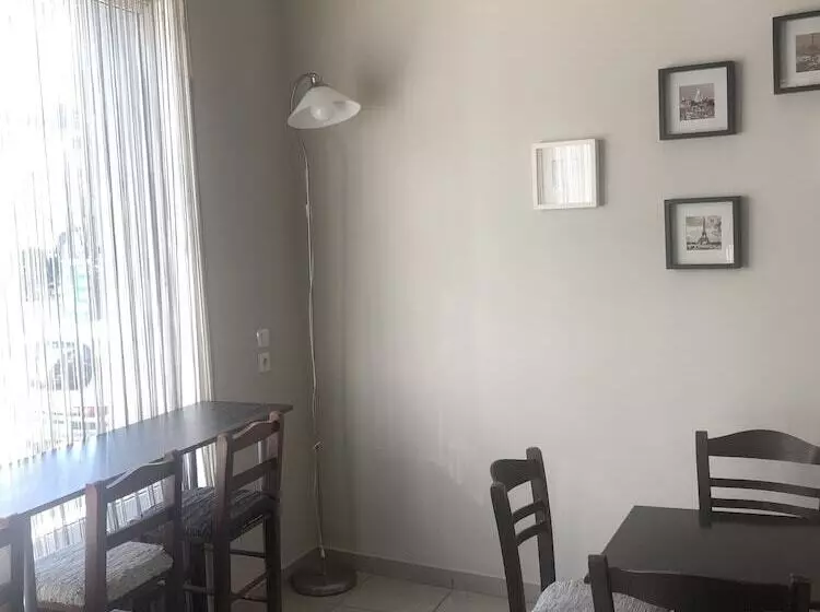 Отель Kentrikon