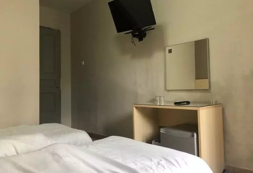 Отель Kentrikon