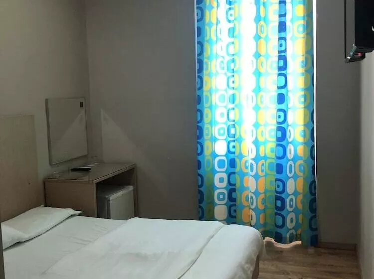 Отель Kentrikon