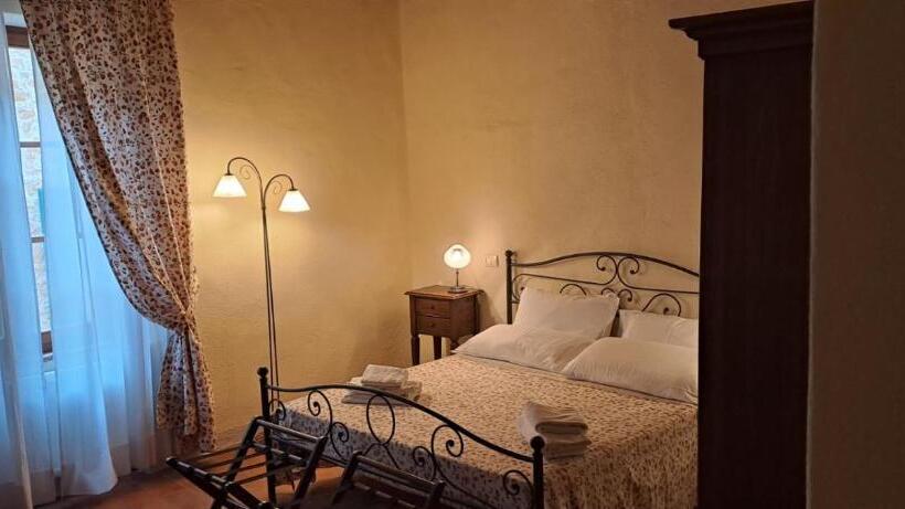 호텔 La Locanda Di Montisi