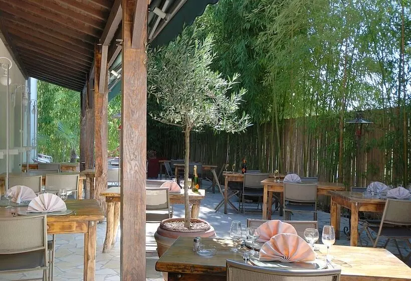 فندق Restaurant Des Thermes