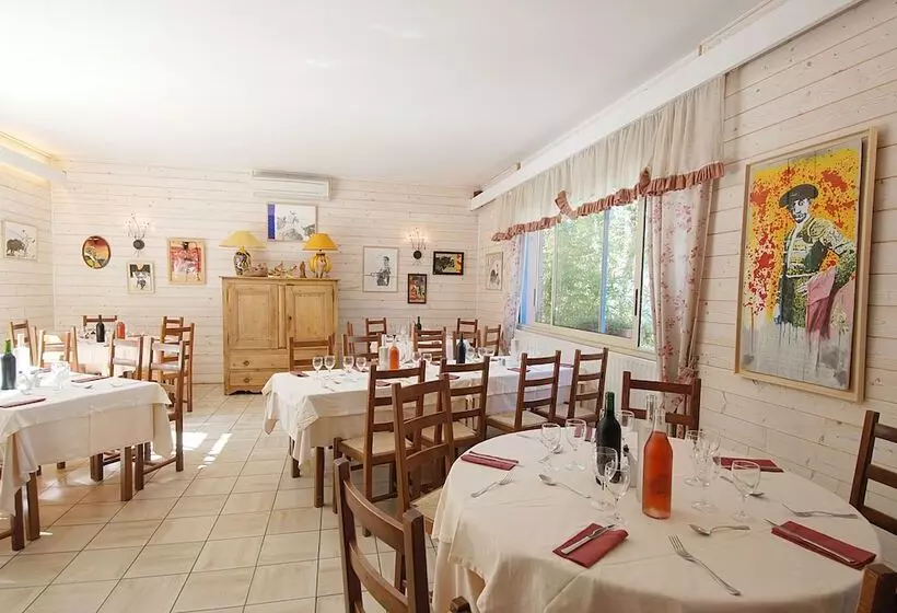 فندق Restaurant Des Thermes