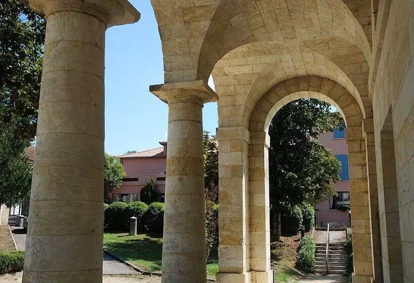 فندق Restaurant Des Thermes