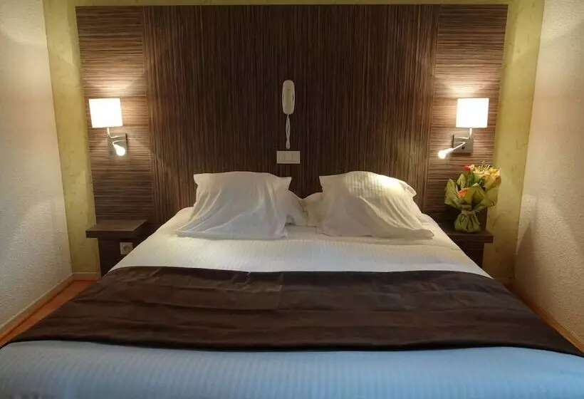 فندق Restaurant Des Thermes