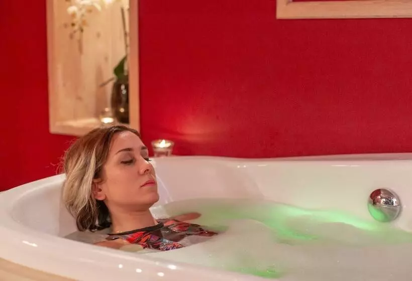 Отель Schloss Ludersburg Golf & Spa