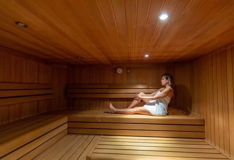 Отель Schloss Ludersburg Golf & Spa