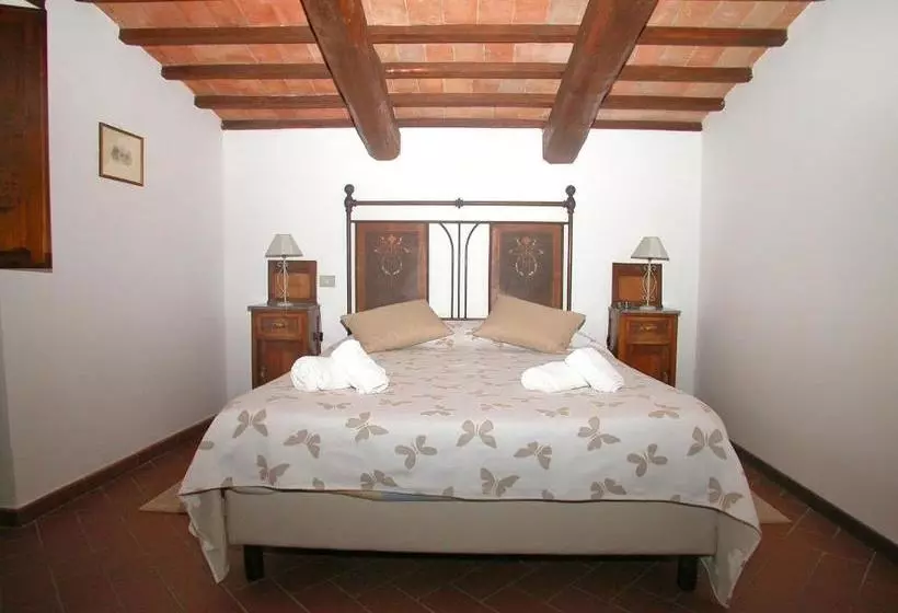 ホテル Serre Di Parrano
