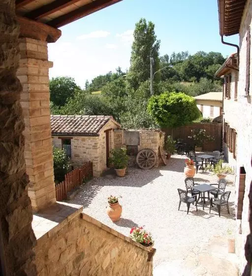ホテル Serre Di Parrano