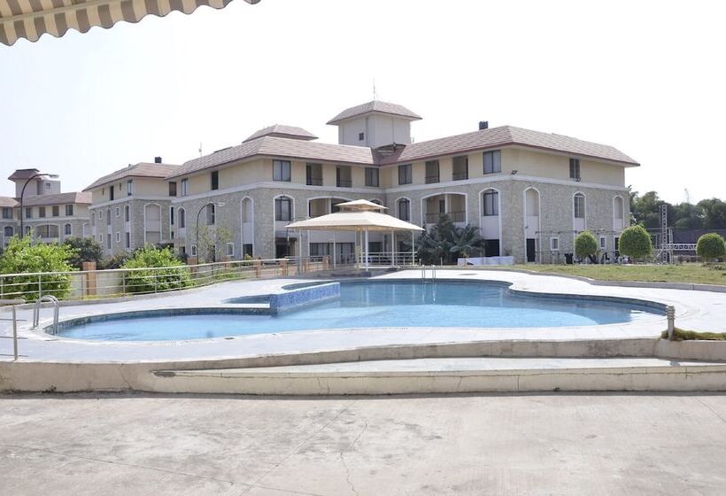 Отель Zip By Spree Hinjewadi