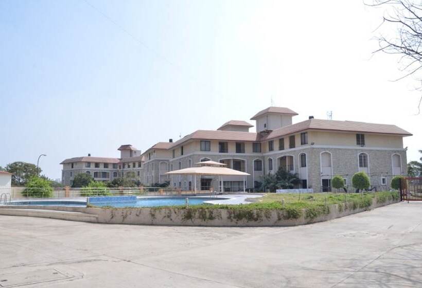 Отель Zip By Spree Hinjewadi