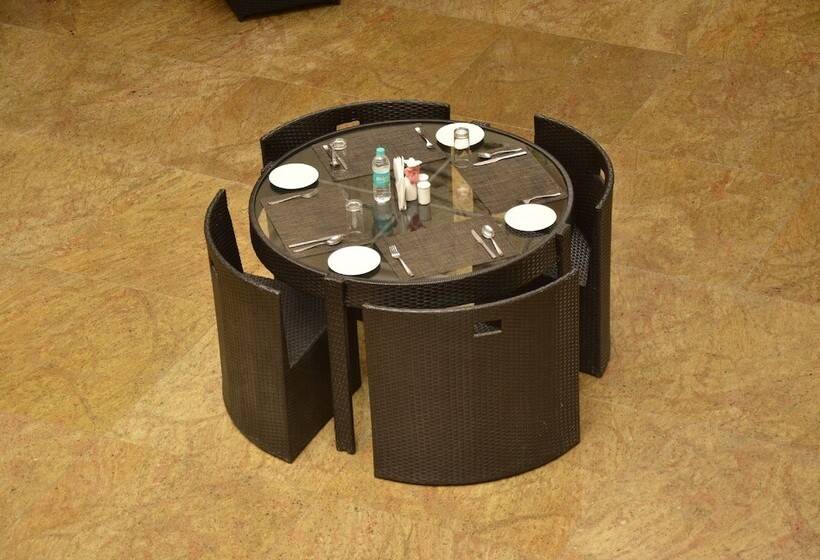 Отель Zip By Spree Hinjewadi