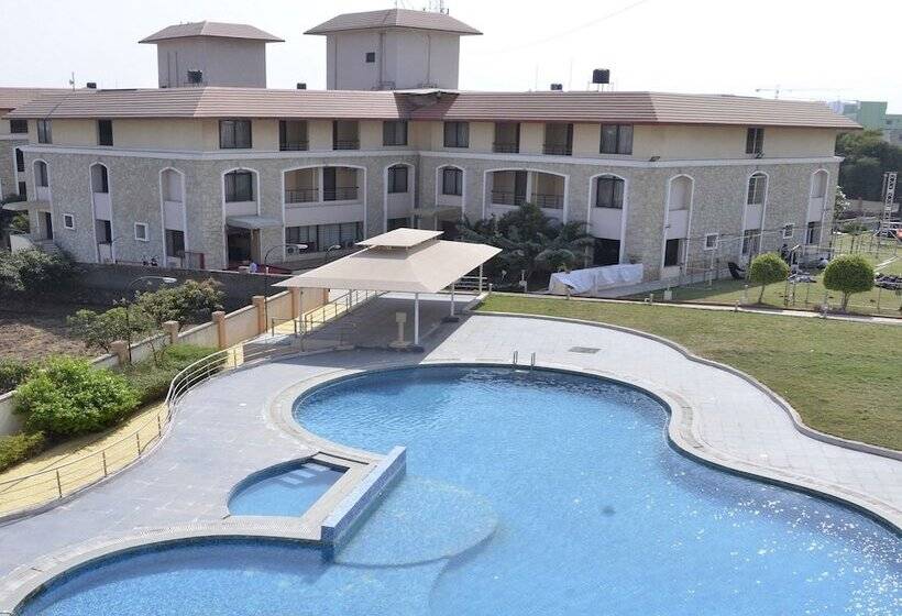 Отель Zip By Spree Hinjewadi