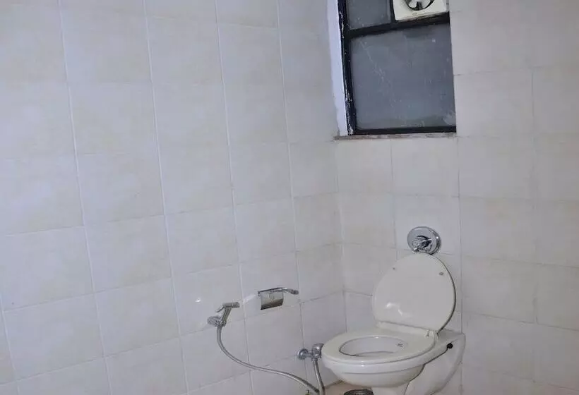 Отель Zip By Spree Hinjewadi