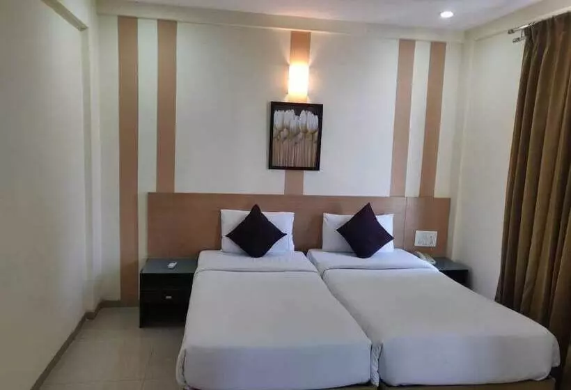 Отель Zip By Spree Hinjewadi