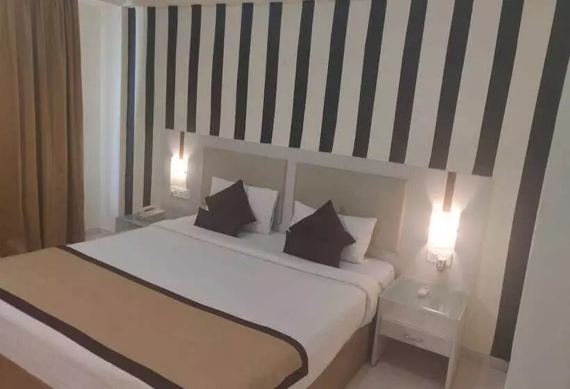 Отель Zip By Spree Hinjewadi