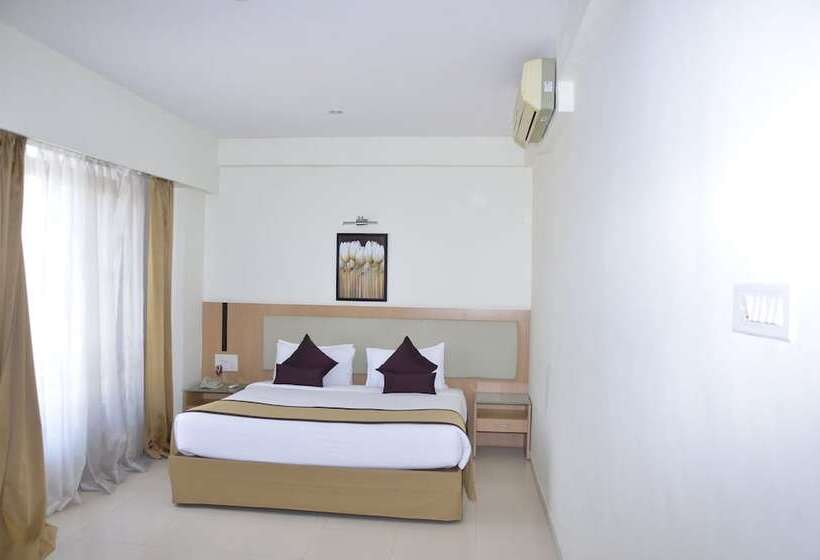 Отель Zip By Spree Hinjewadi