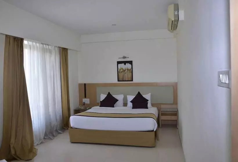 Отель Zip By Spree Hinjewadi