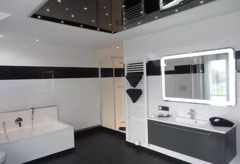 酒店 Zur Wasserburg